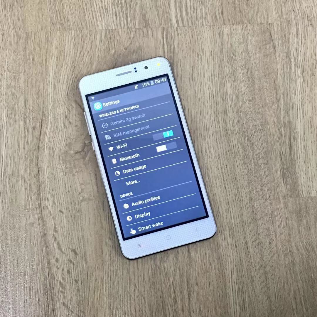 (WHITE)LENOVO K9 1GB+8GB ANDROID PHONE 95% NEW(READY STOCK)